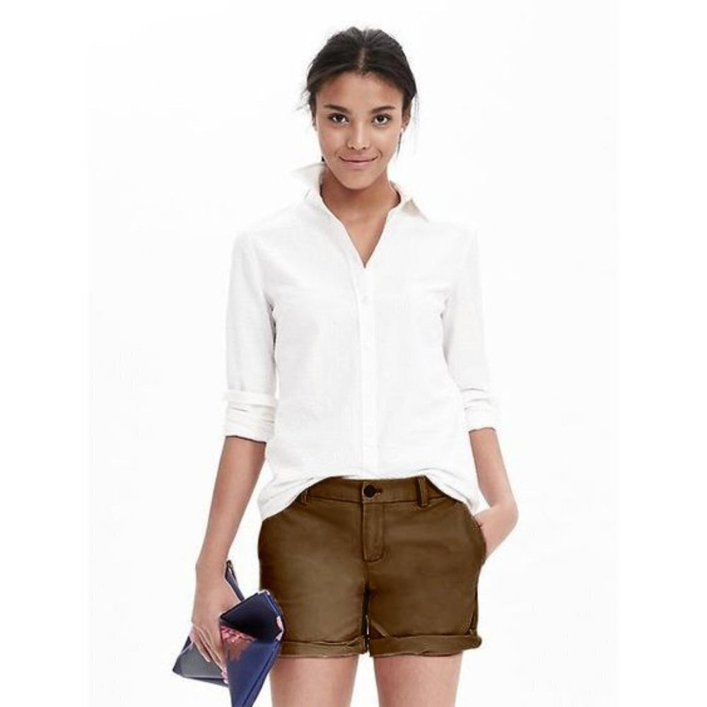 Banana Republic Roll-up Short Size 4